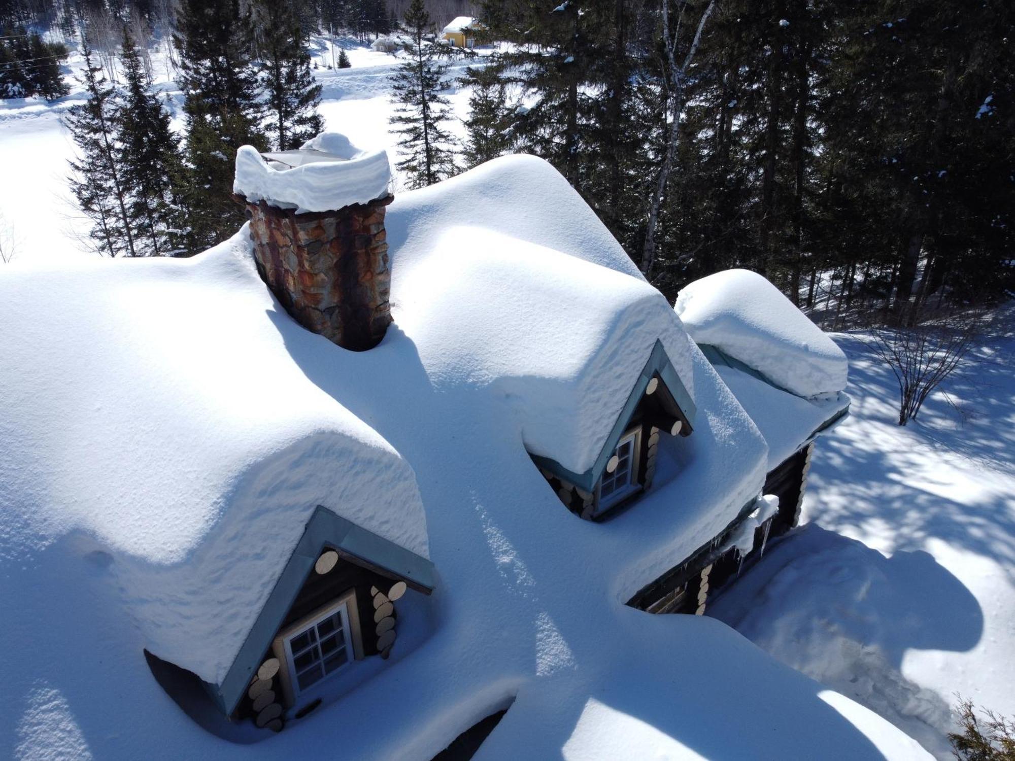 Domaine Le Bostonnais - Le Village En Bois Rond La Tuque Εξωτερικό φωτογραφία