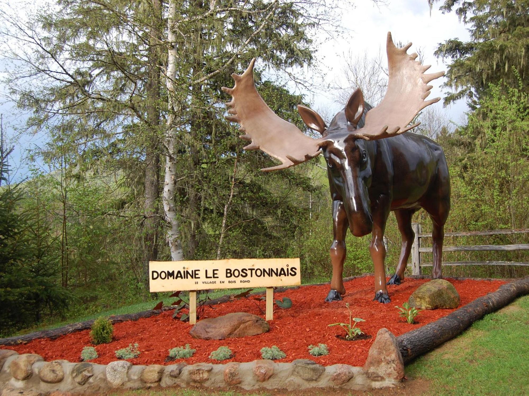 Domaine Le Bostonnais - Le Village En Bois Rond La Tuque Εξωτερικό φωτογραφία