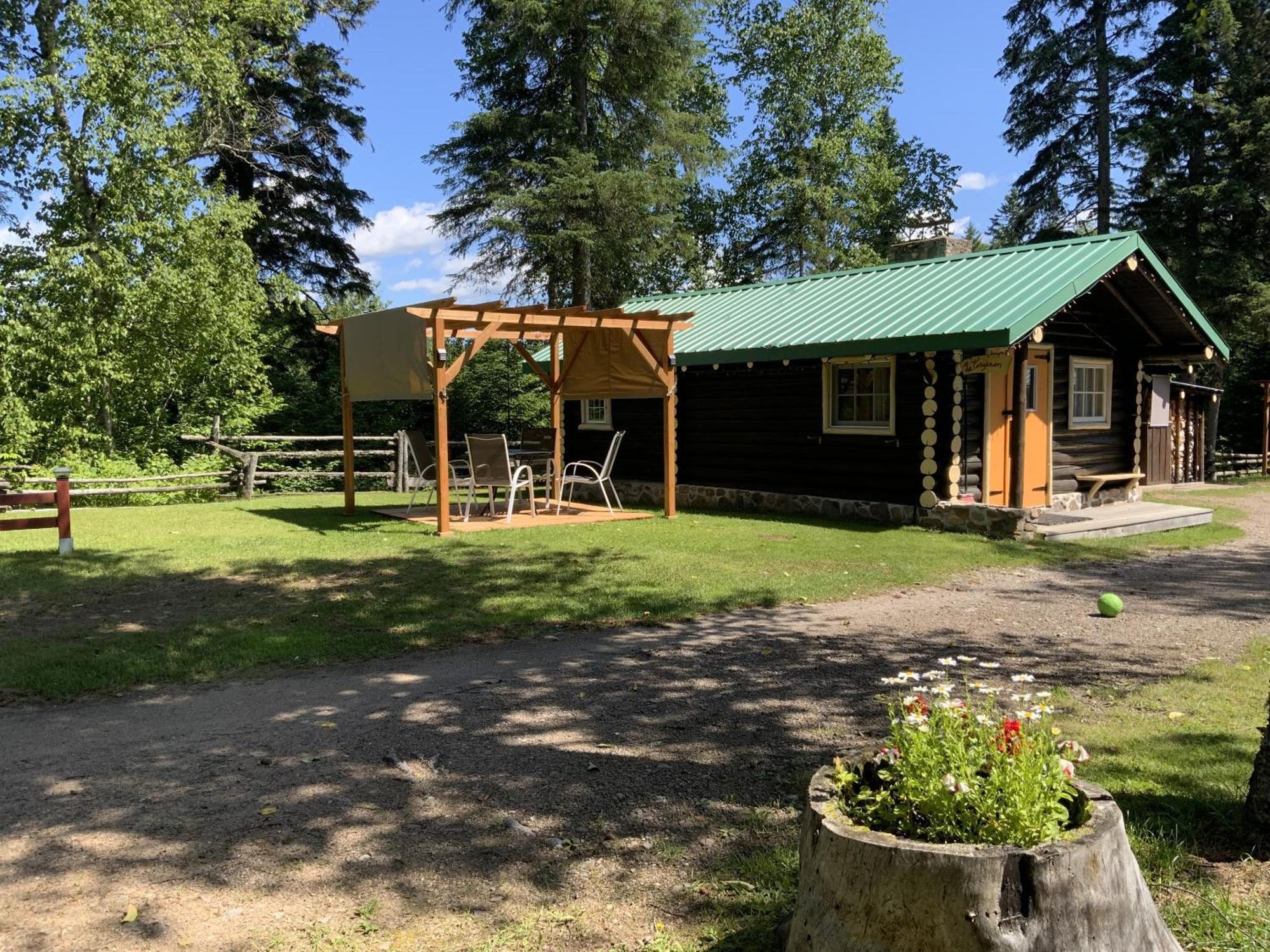 Domaine Le Bostonnais - Le Village En Bois Rond La Tuque Δωμάτιο φωτογραφία