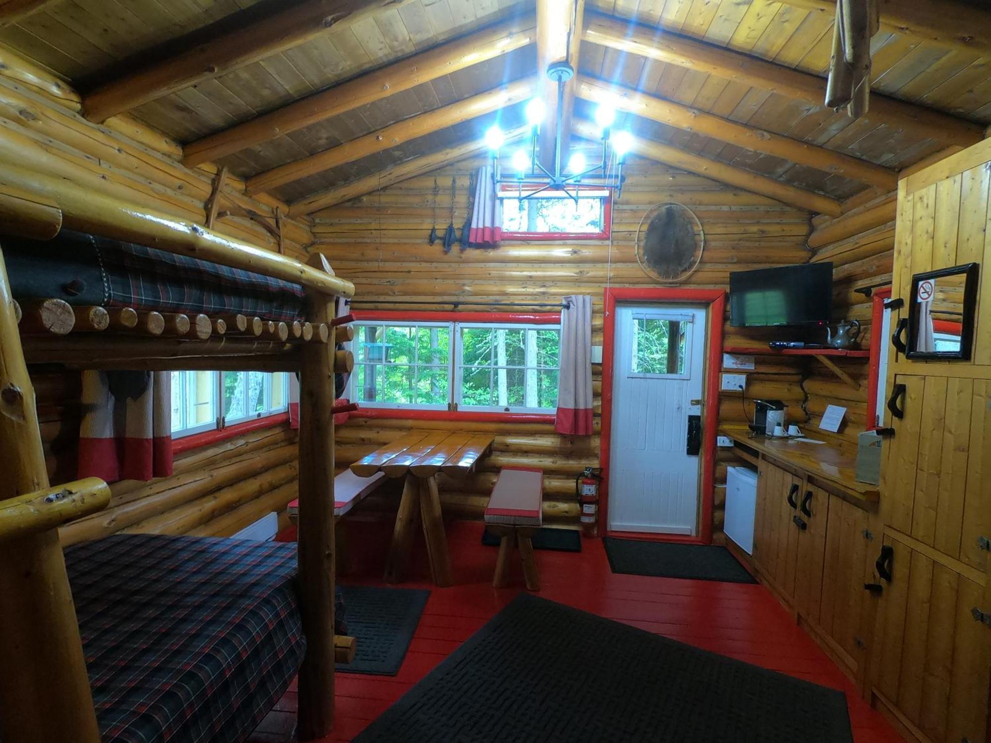 Domaine Le Bostonnais - Le Village En Bois Rond La Tuque Δωμάτιο φωτογραφία
