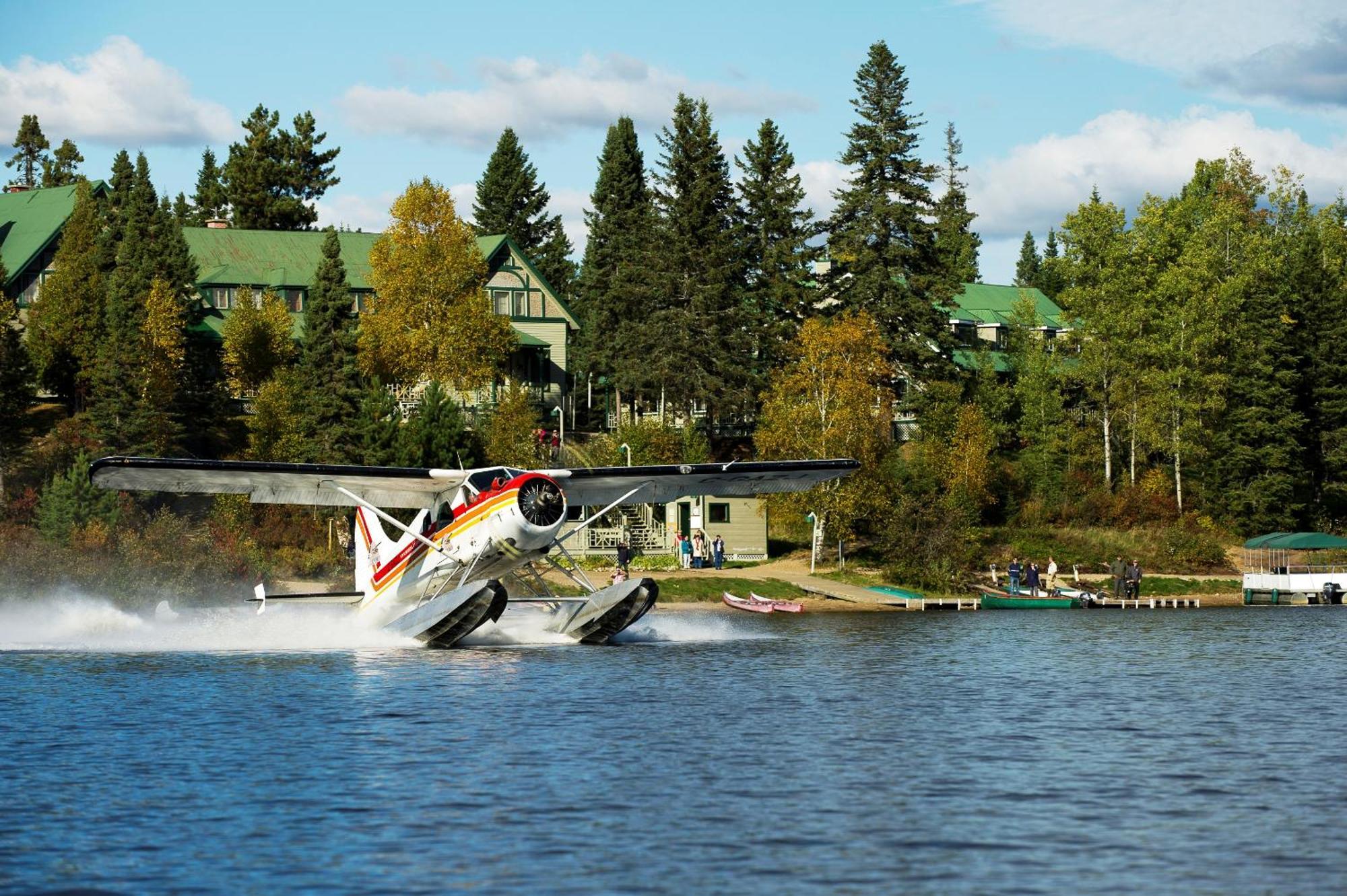 Domaine Le Bostonnais - Le Village En Bois Rond La Tuque Εξωτερικό φωτογραφία