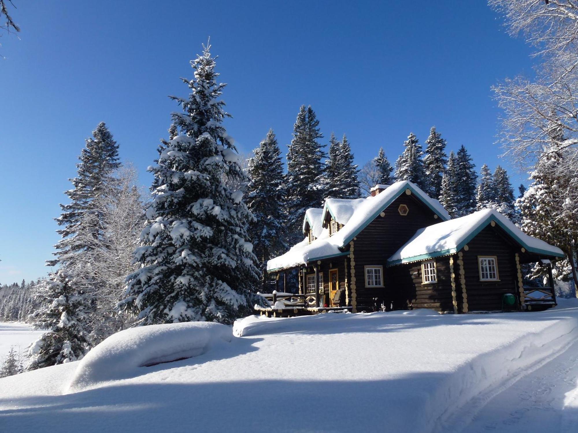 Domaine Le Bostonnais - Le Village En Bois Rond La Tuque Εξωτερικό φωτογραφία